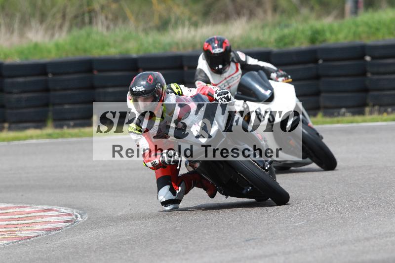 Archiv-2022/13 25.04.2022 Plüss Moto Sport ADR/Freies Fahren/32